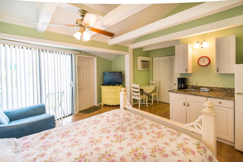 Silver Sands Villas ฟอร์ตมายเยอร์สบีช ภายนอก รูปภาพ