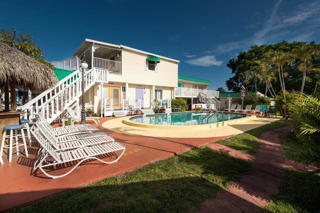Silver Sands Villas ฟอร์ตมายเยอร์สบีช ภายนอก รูปภาพ